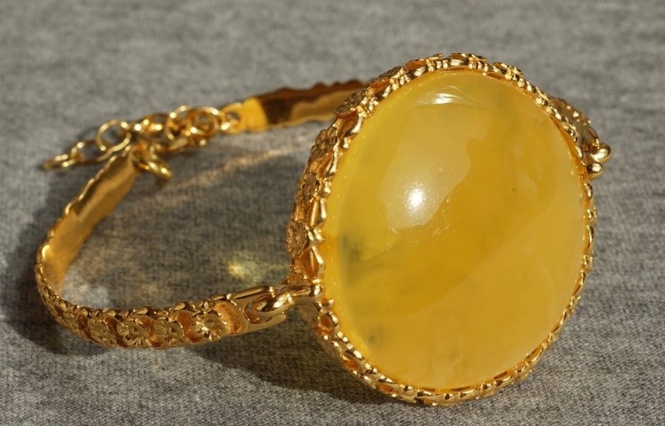 Baltic natural amber bracelet